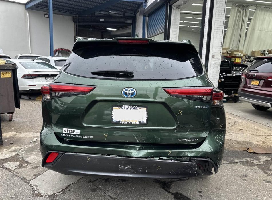 Trusted Toyota Highlander Rear Bumper Repair in Queens